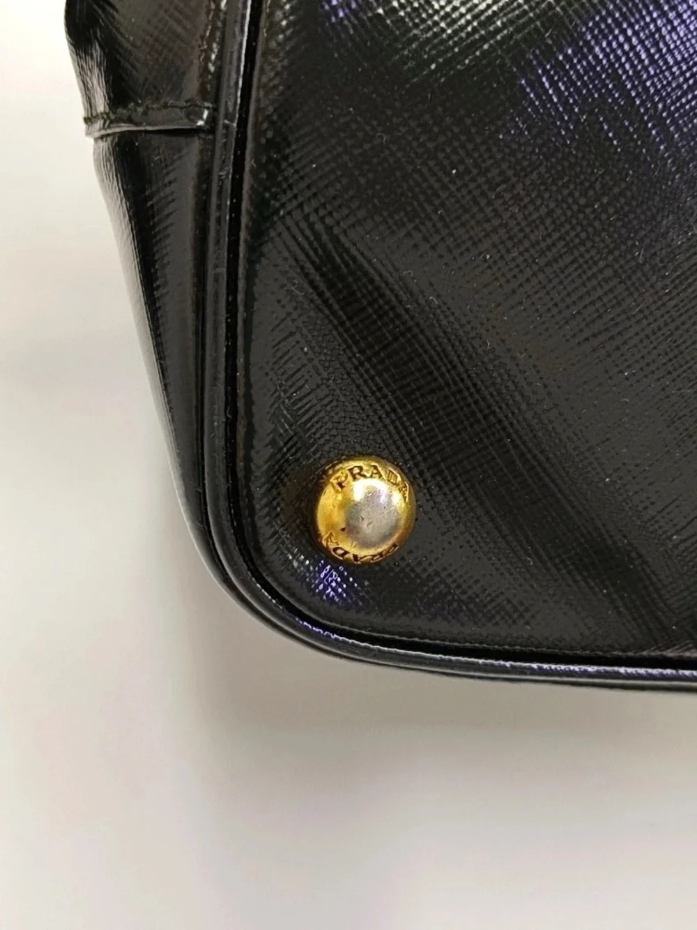 ♥️Prada Saffiano Large Black Saffiano Satchel with Gold-Tone Hardware ♥️